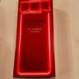 Modern Muse - Le Rouge Gloss